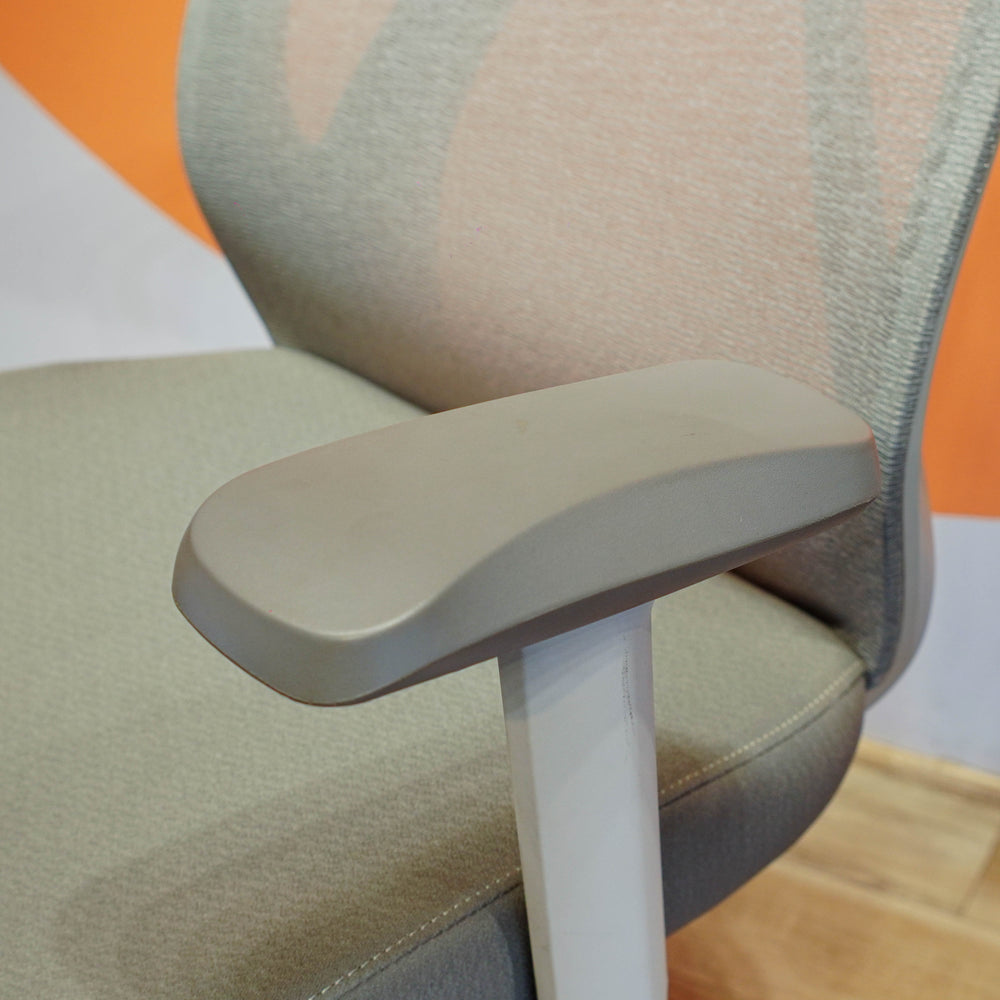 Neva X-Air Premium Mesh Ergonomic Chair – product image 9