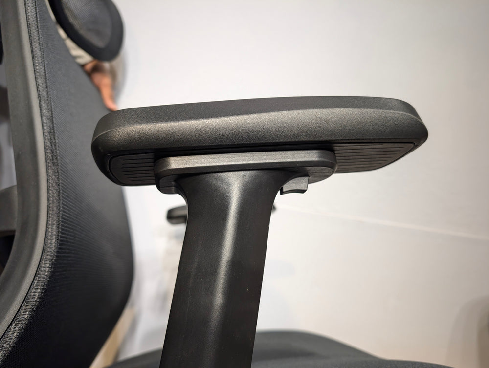 Neva Linea Mesh Ergonomic Office Chair – product image 8