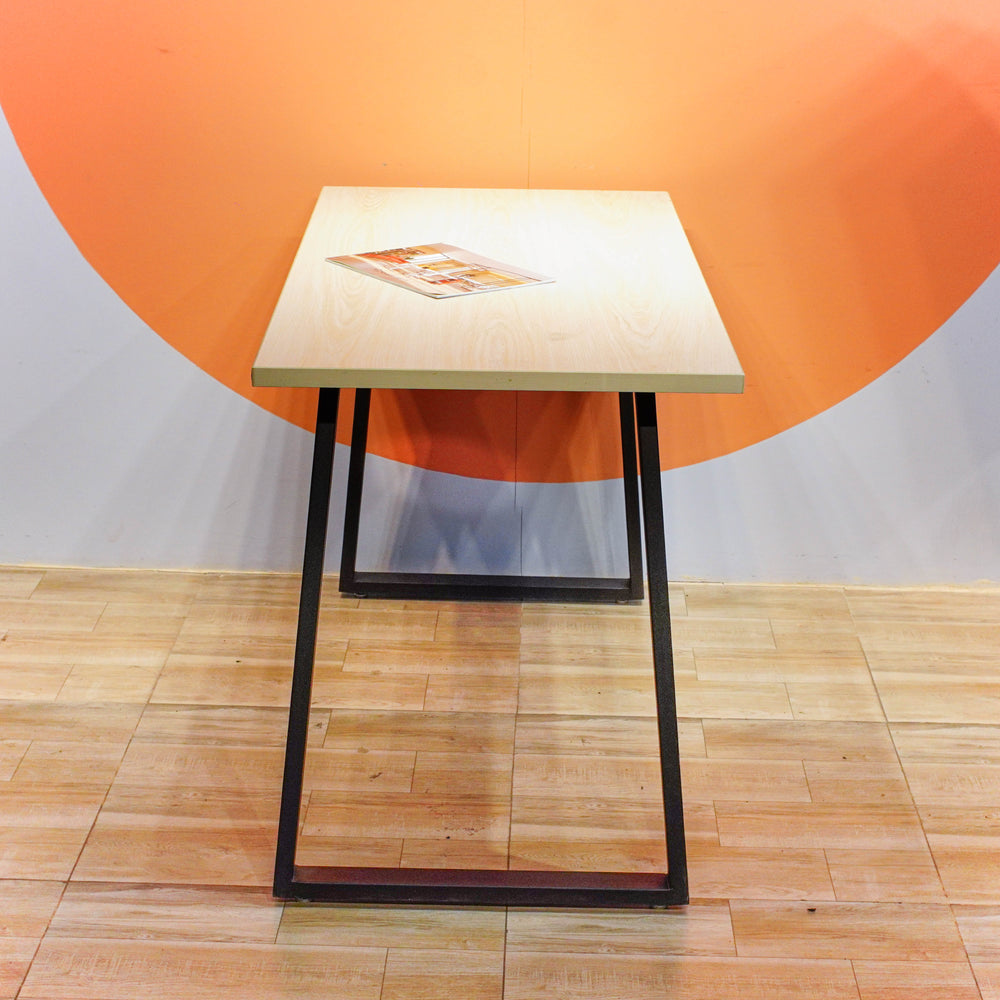 Neva LIVO Modern Work Desk – product image 5