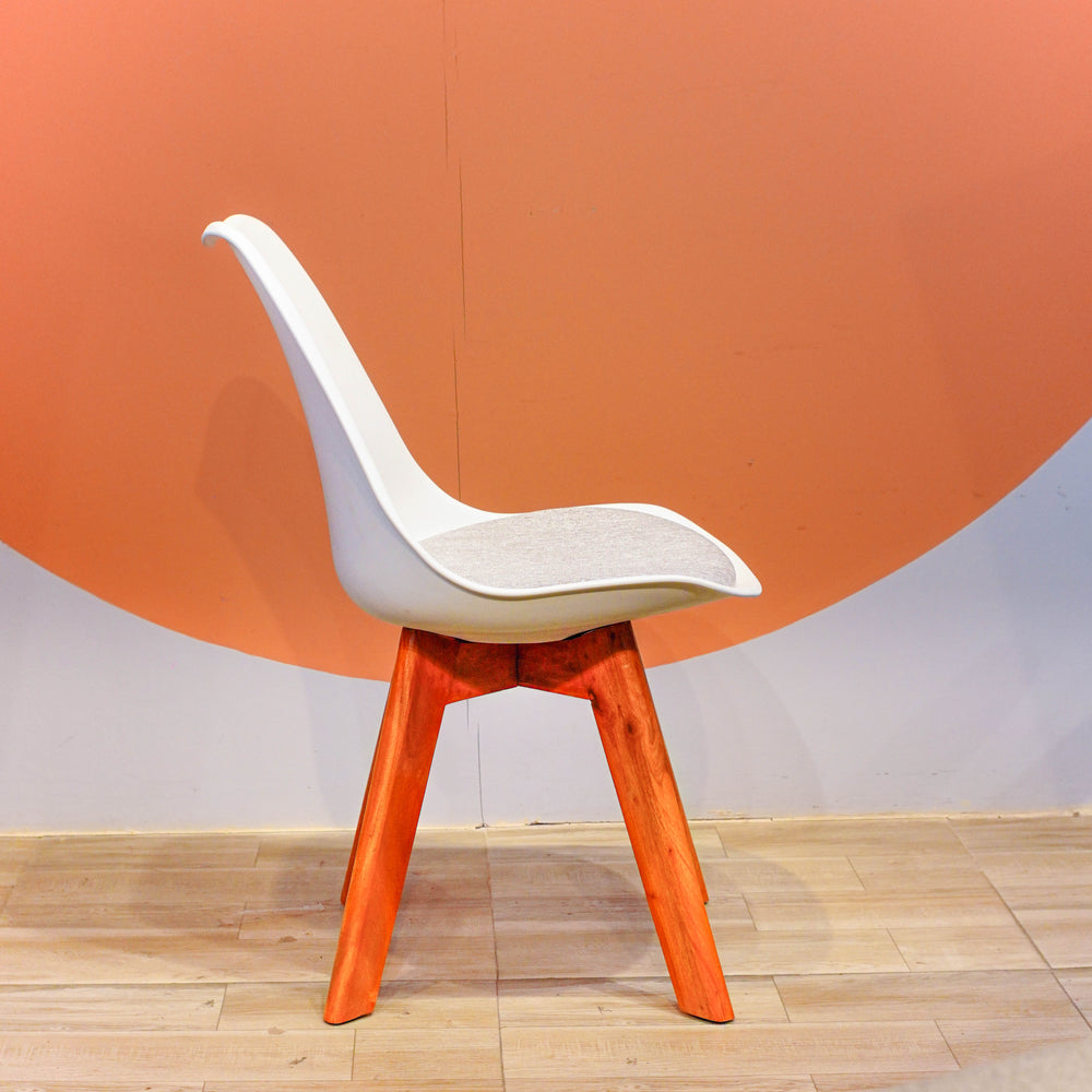 Neva Tulip Modern Shell Accent Chair – product image 3