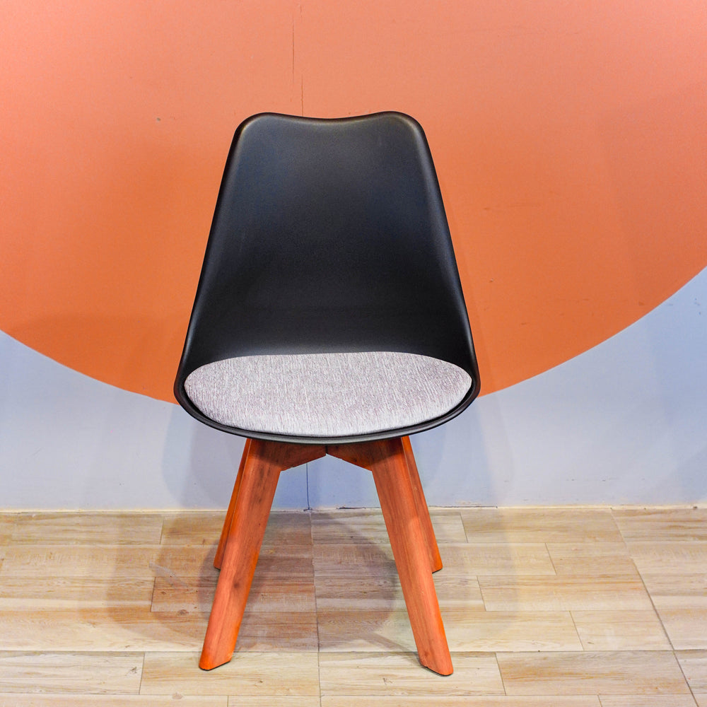 Neva Tulip Modern Shell Accent Chair – product image 5