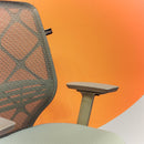 Neva Vertex Chair