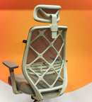 Neva Vertex Chair