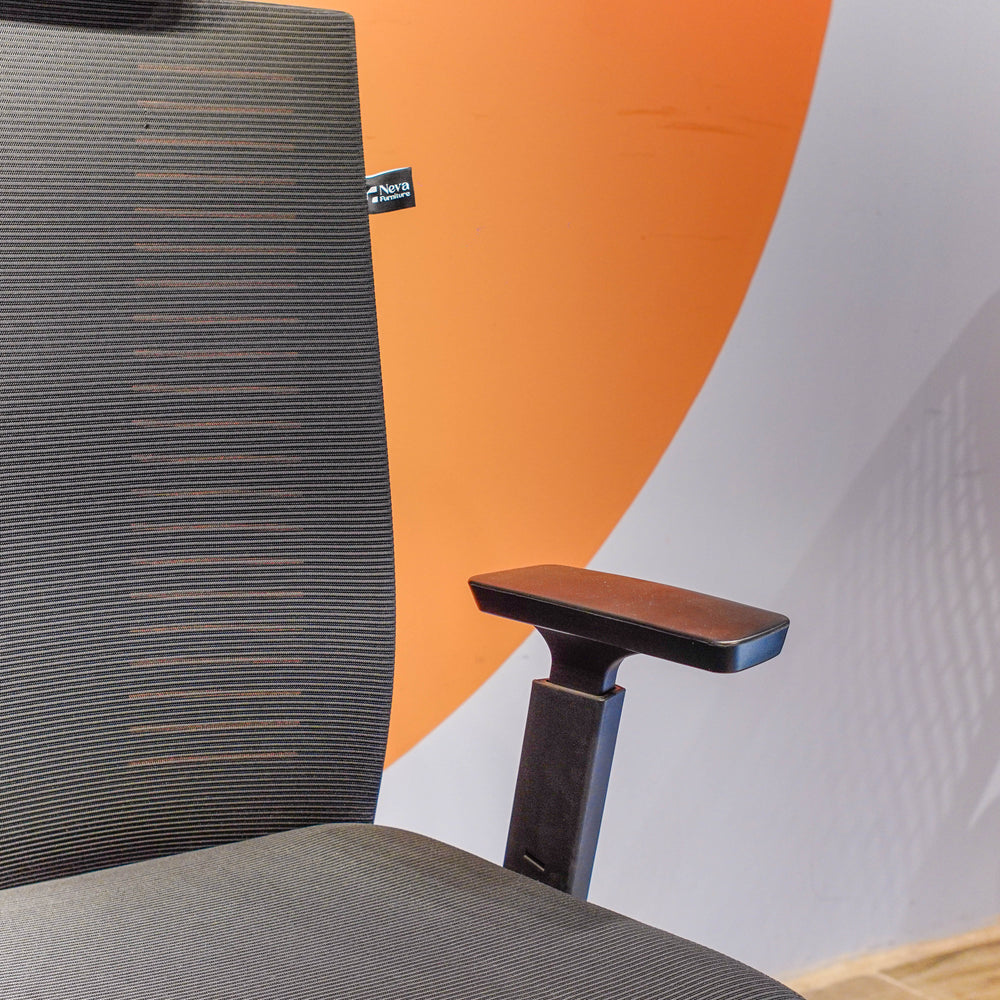 Neva Titan High-Back Ergonomic Chair – product image 2