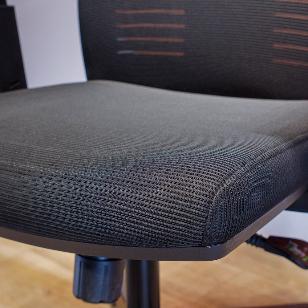Neva Titan High-Back Ergonomic Chair – product image 6