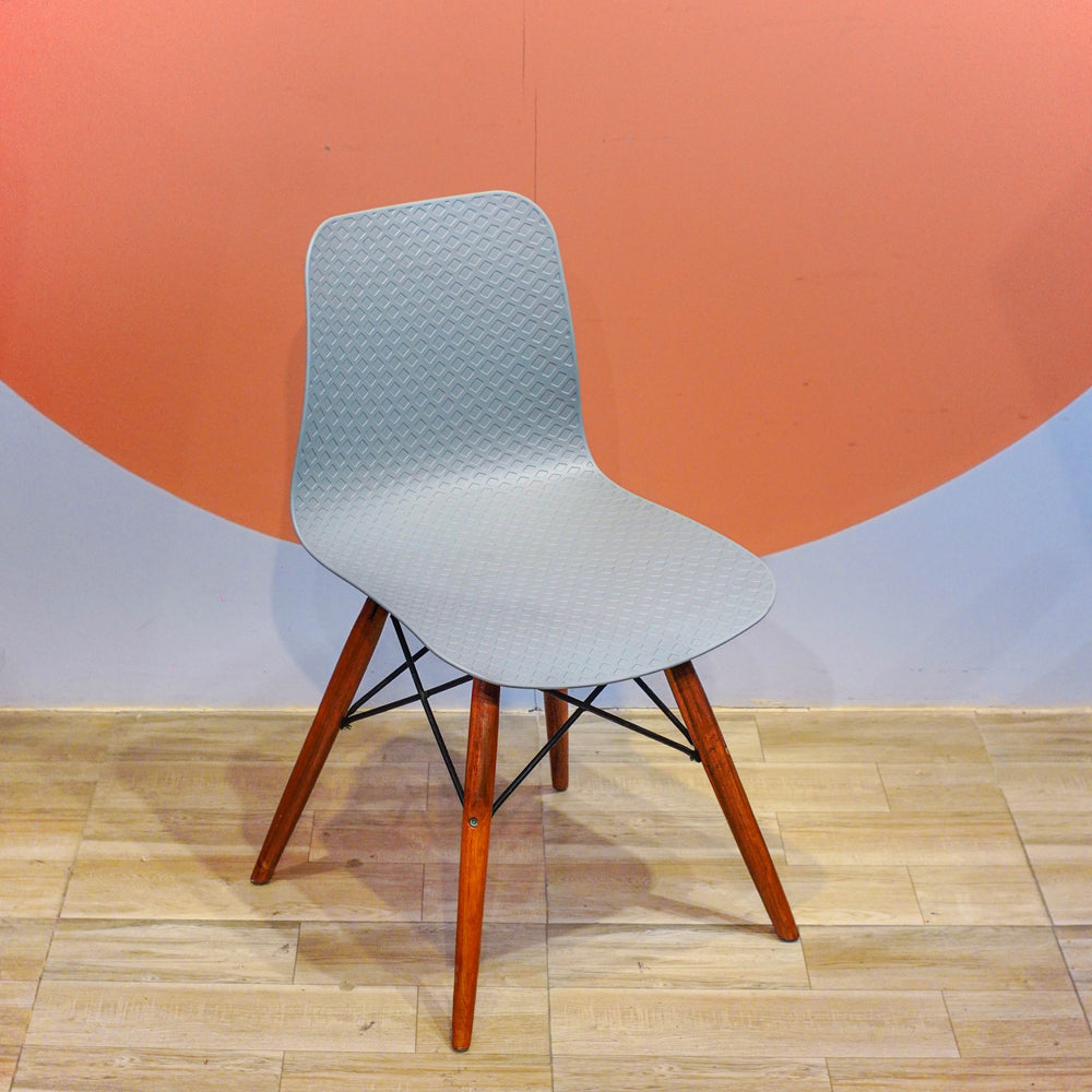 Neva Tex Modern Accent Chair – product image 3