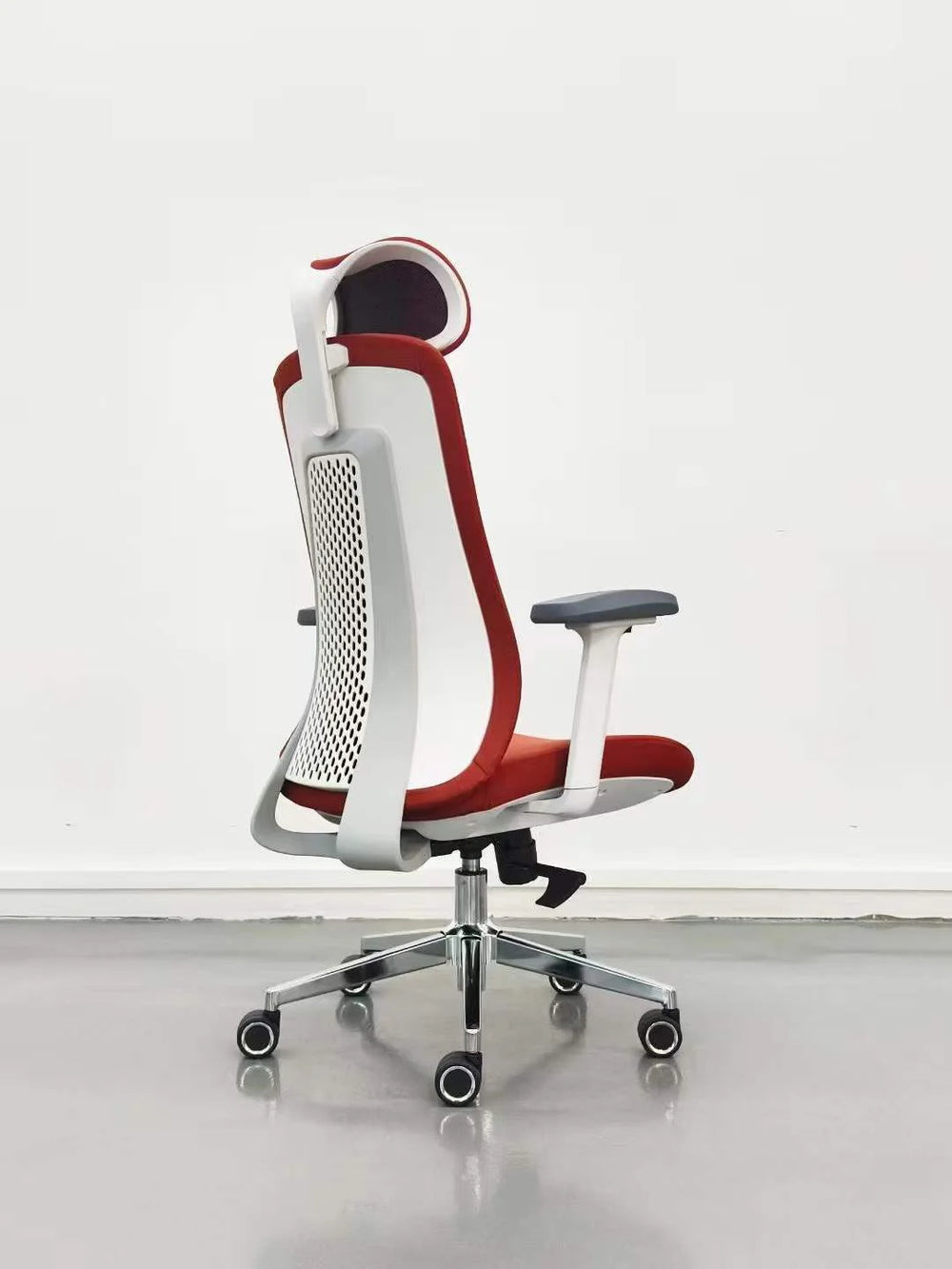 Neva Quantum Ergonomic Office Chair – product image 14
